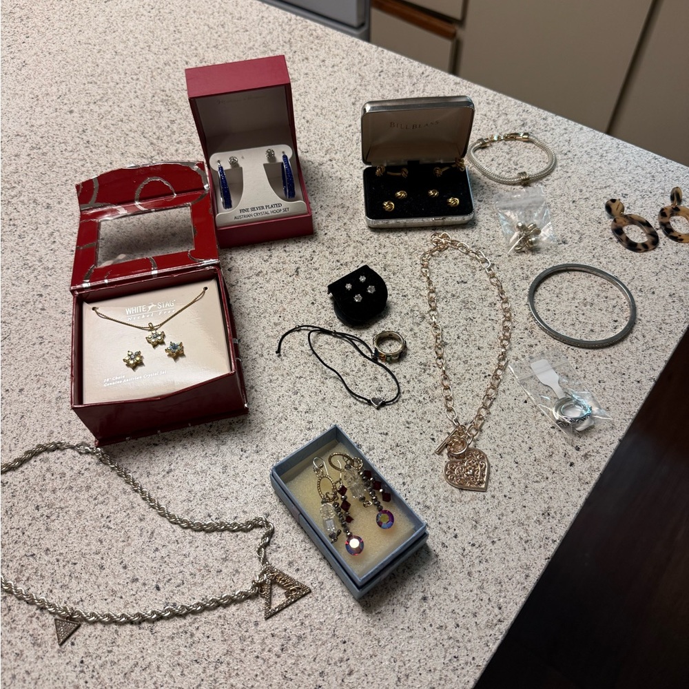 Elegant Gold and Silver Jewelry Set